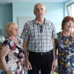 Wspólne zajęcia słuchaczy Uniwersytetu Trzeciego Wieku (grupa języka niemieckiego) z uczniami Technikum (grupa języka niemieckiego – uczniowie z klasy 1 AUA kształcący się w zawodach technik automatyk i technik analityk)