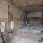 Zdjęcie nr 5. Roboty rozbiórkowe w pomieszczeniu na potrzeby rehabilitacji w Specjalnym Ośrodku Szkolno-Wychowawczym „Centrum Edukacji i Rozwoju” im. św. Jana Pawła II w Opocznie.