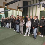 Uczniowie klasy mundurowej z wizytą w komendzie powiatowej policji w Opocznie