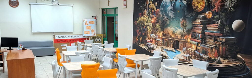 Baza szkoły - biblioteka szkolna