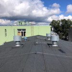 Zdjęcie nr 4. Pokrycie dachu wraz z instalacją odgromową.