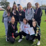 Zawody w sztafetowych biegach przełajowych dziewcząt i chłopców