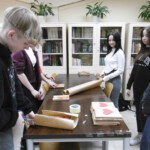 Randka w ciemno z książką… czyli Walentynki w Naszej Bibliotece