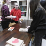 Randka w ciemno z książką… czyli Walentynki w Naszej Bibliotece