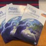 Zdjęcie nr 6. Atlasy geograficzne.