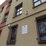 Zdjęcie nr 9. Kamery zewnętrzne na budynku I-ego Liceum Ogólnokształcącego im. Stefana Żeromskiego w Opocznie.