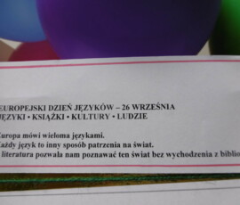 Z książką przez Europę